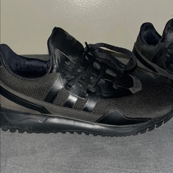 Adidas All Black Running Sneakers US Size 5 - Picture 6 of 6